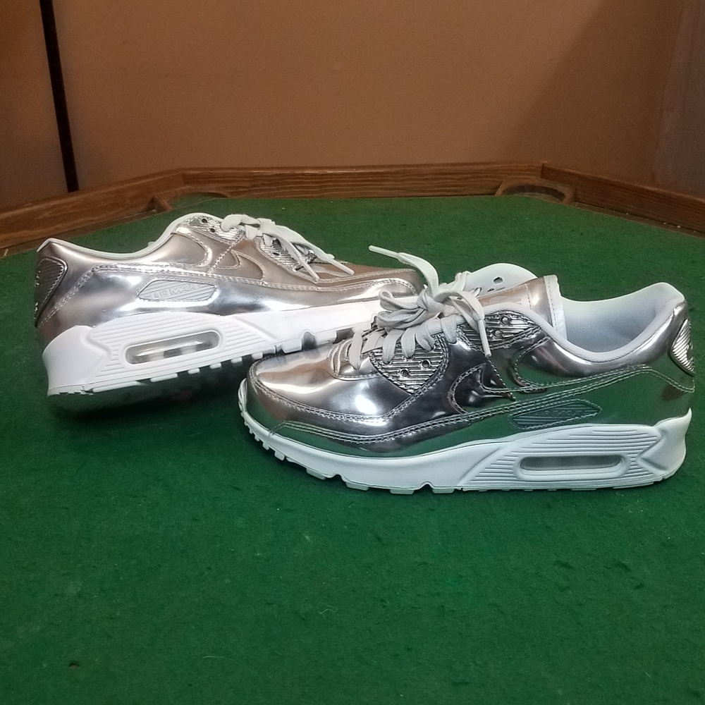 Nike Air Max 90 Metallic Pack Chrome Womens sz 8.5 Used